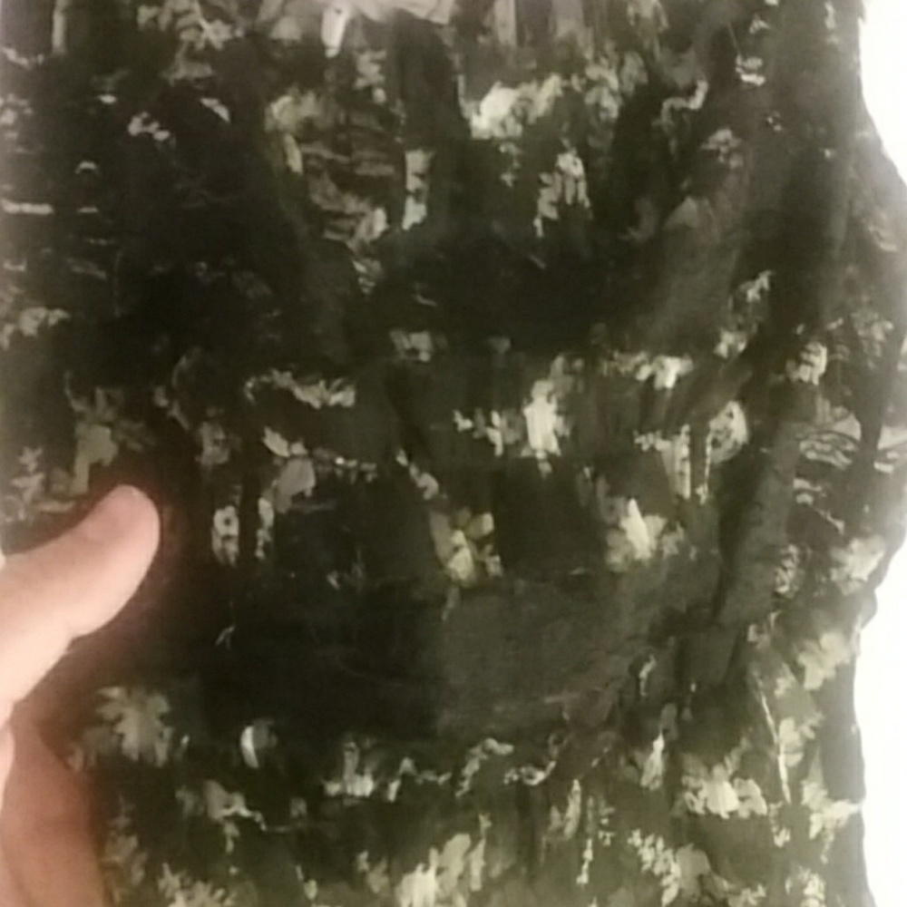 Blouse - Picture 2 of 3